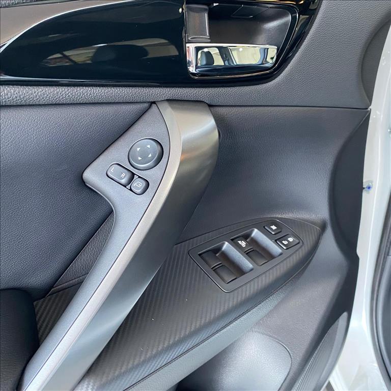 Mitsubishi-ECLIPSE CROSS-1.5 MIVEC TURBO GASOLINA HPE-S BLACK S-AWC CVT