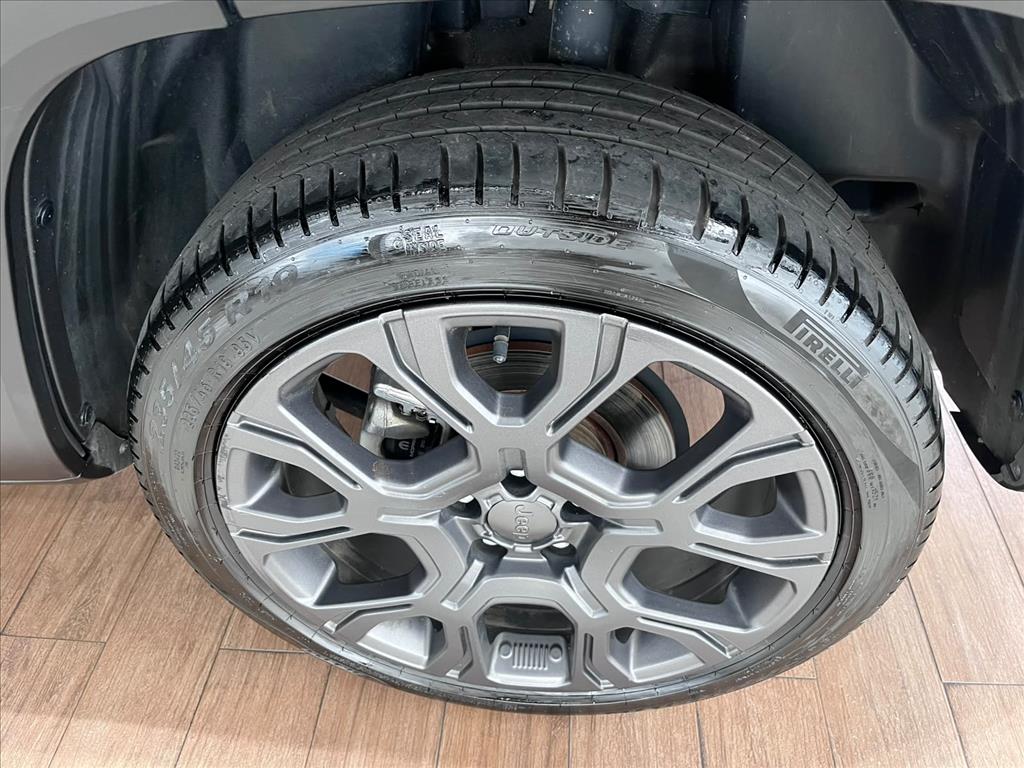 Jeep-RENEGADE-1.3 T270 TURBO FLEX S 4X4 AT9