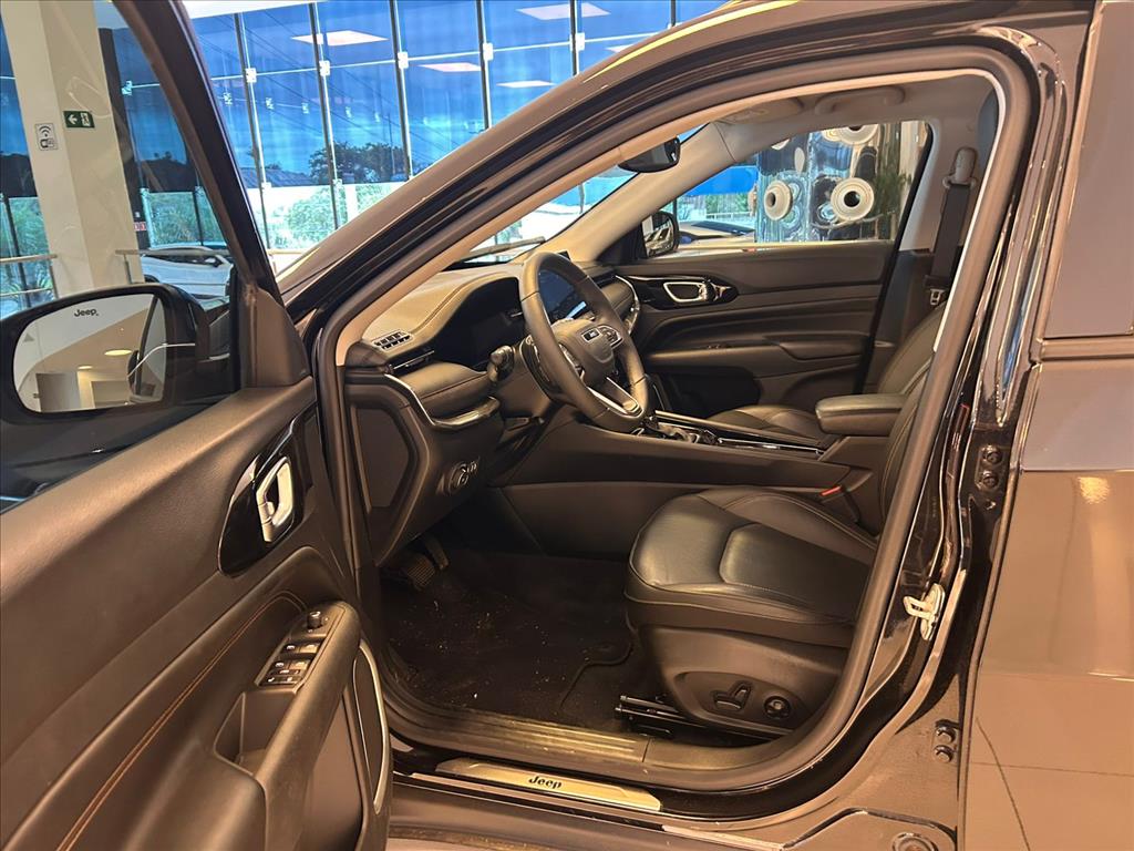 Jeep-COMPASS-1.3 T270 TURBO FLEX LIMITED AT6