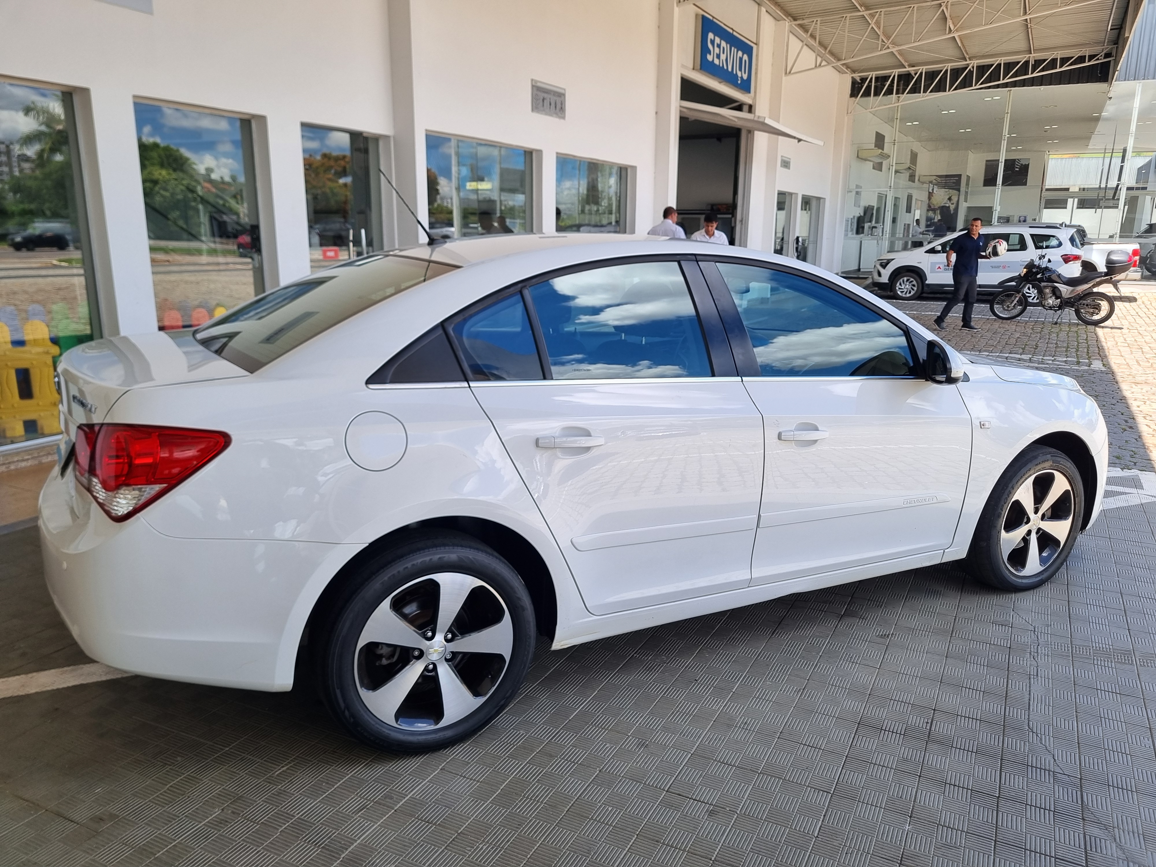 CRUZE 1.8 LT 16V FLEX 4P MANUAL3