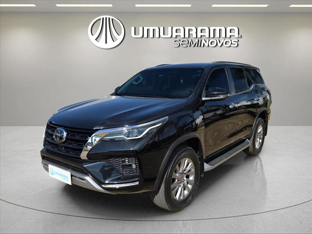 HILUX 2.8 D-4D TURBO DIESEL CD SRX 4X4 AUTOMÁTICO1