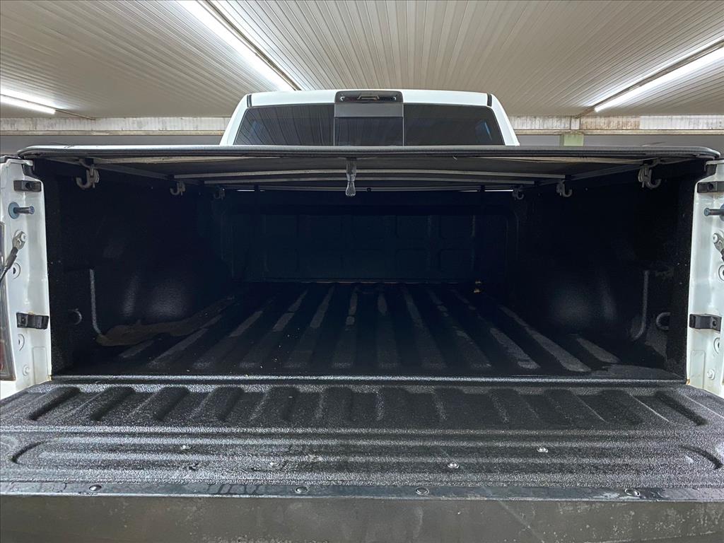 CLASSIC 5.7 V8 GASOLINA LARAMIE CD 4X4 AUTOMÁTICO9