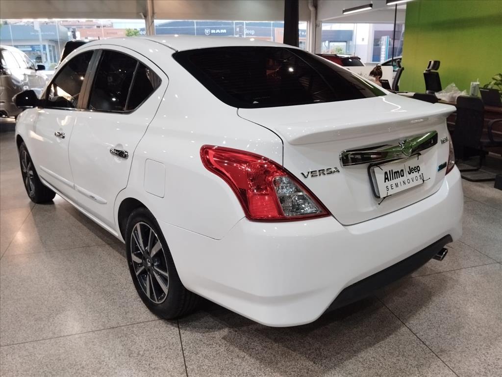 VERSA 1.6 16V FLEXSTART SL 4P XTRONIC5