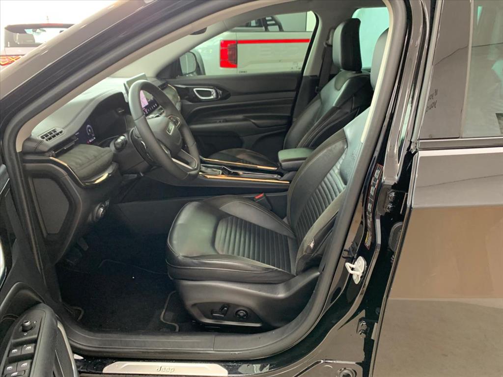 COMMANDER 1.3 T270 TURBO FLEX LIMITED AT66