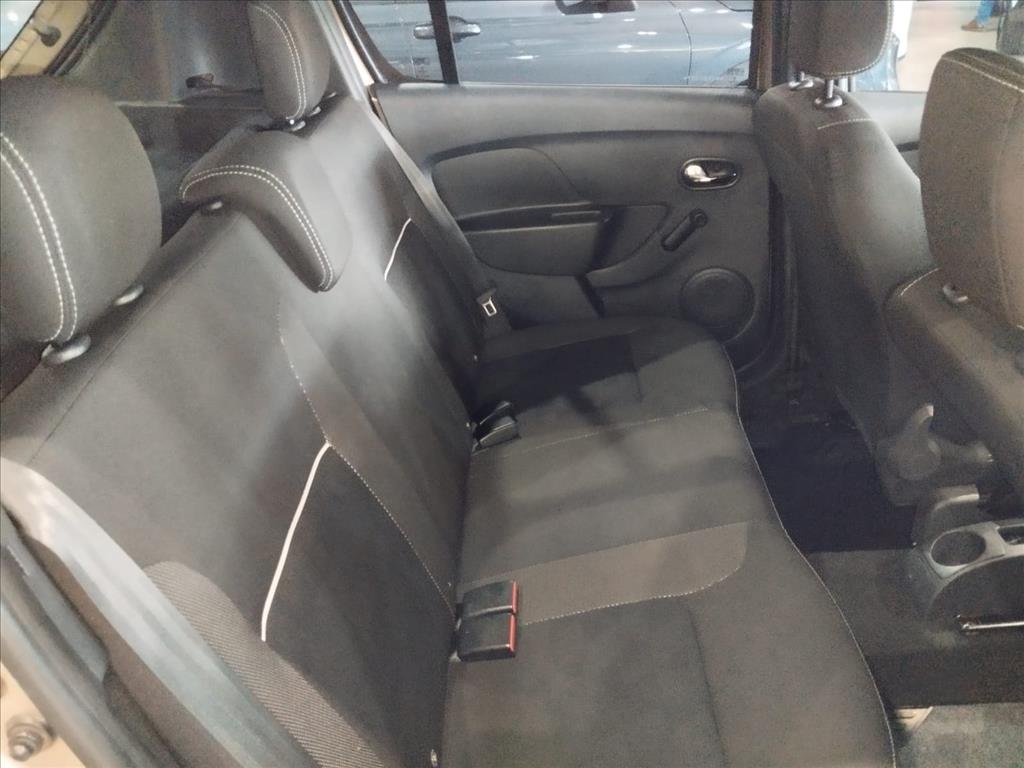 SANDERO 1.6 16V SCE FLEX ZEN MANUAL14