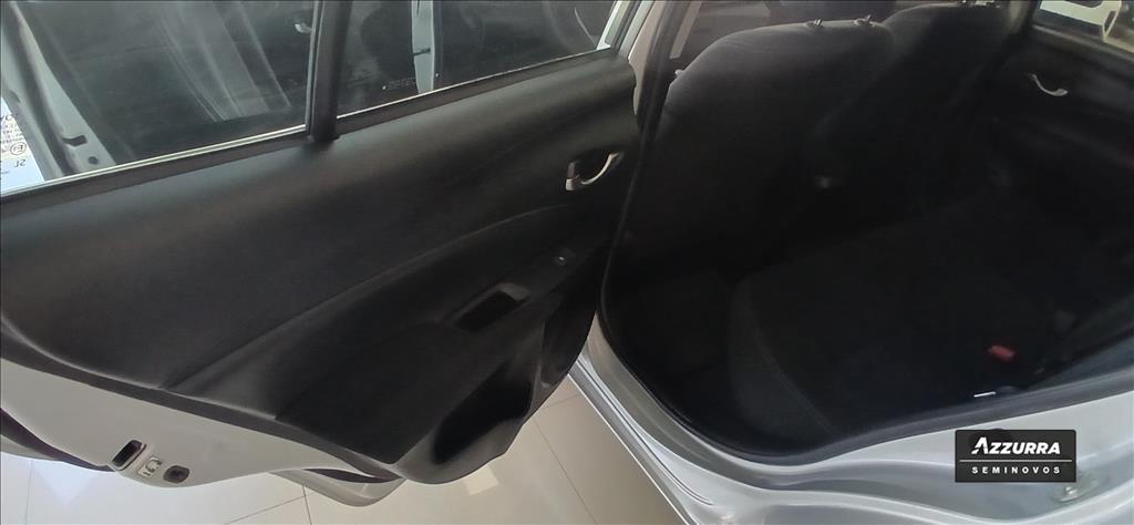 YARIS 1.5 16V FLEX SEDAN XL MANUAL9