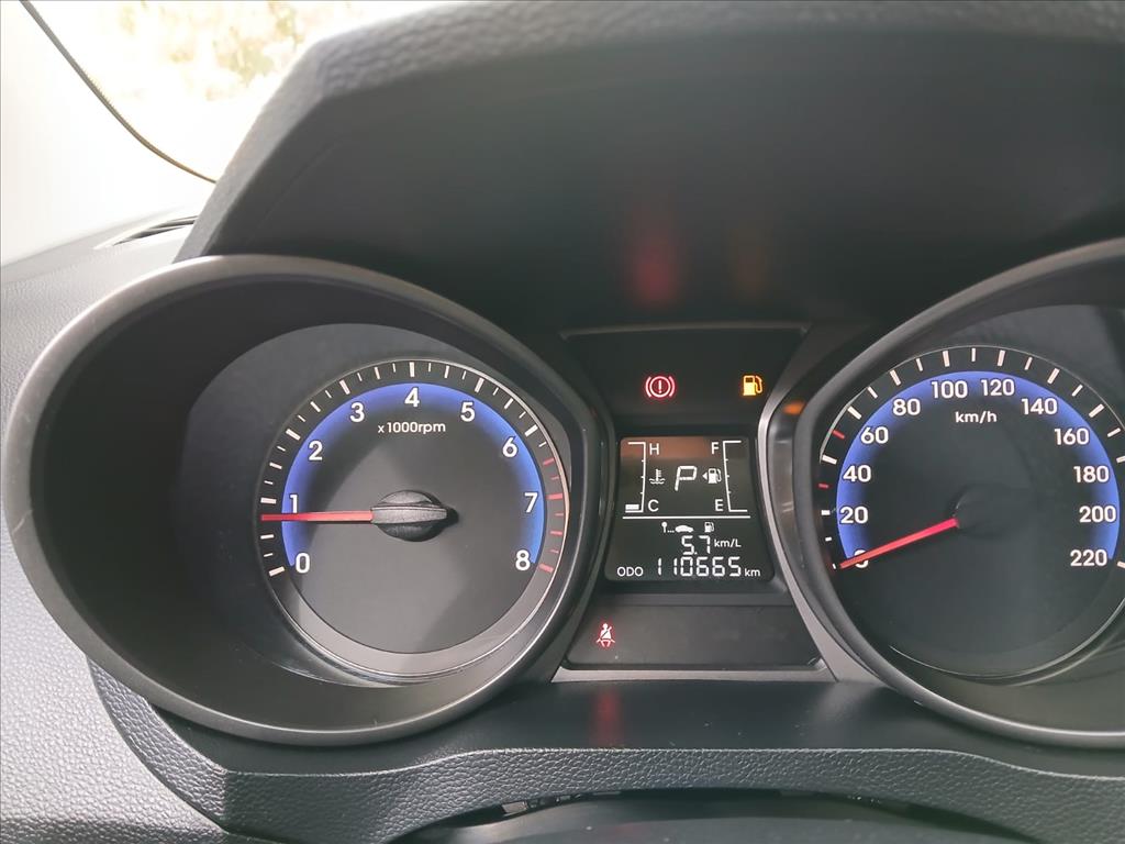 HB20S 1.6 COMFORT PLUS 16V FLEX 4P AUTOMÁTICO6