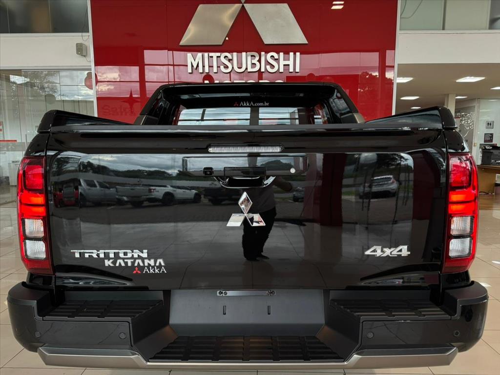 Mitsubishi-TRITON-2.4 BITURBO DIESEL CD KATANA 4X4 AUTOMÁTICO