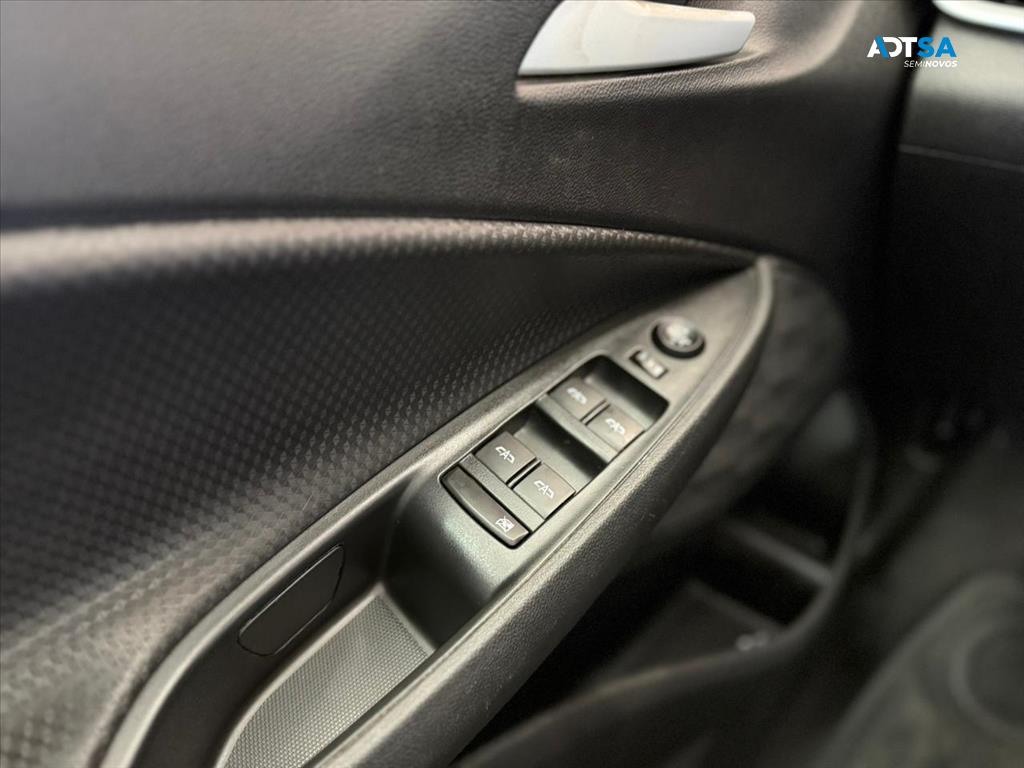 CHEVROLET ONIX 1.0 TURBO FLEX LT MANUAL