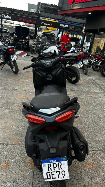 YAMAHA XMAX foto 3