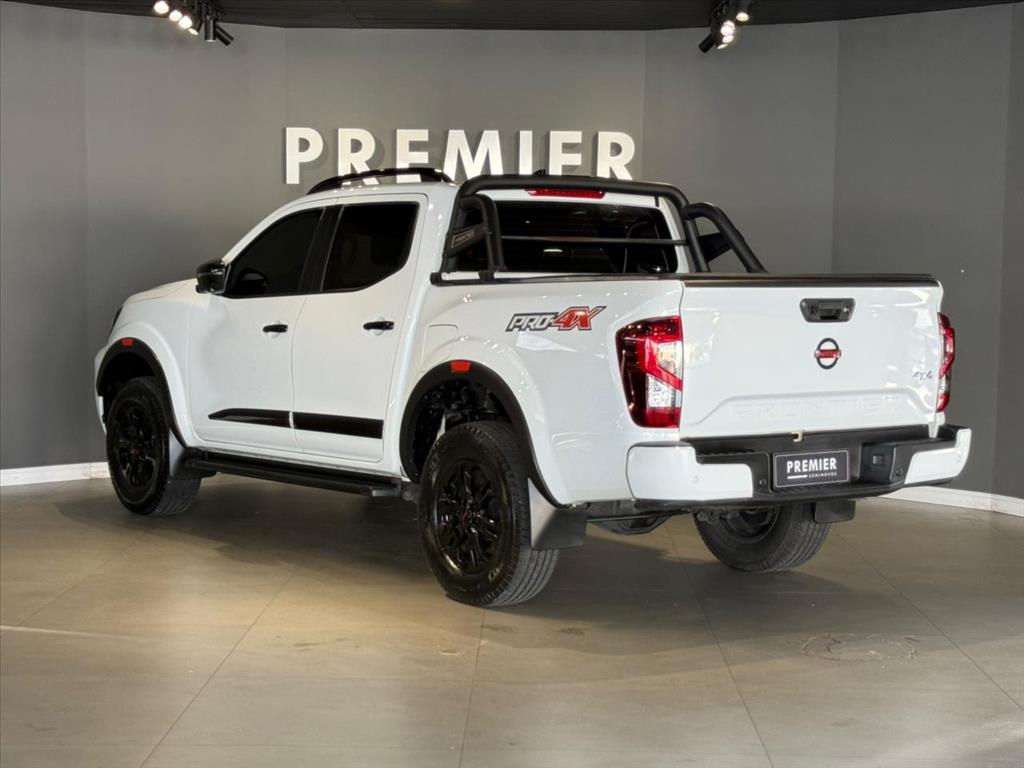 FRONTIER 2.3 16V TURBO DIESEL PRO4X CD 4X4 AUTOMÁTICO10