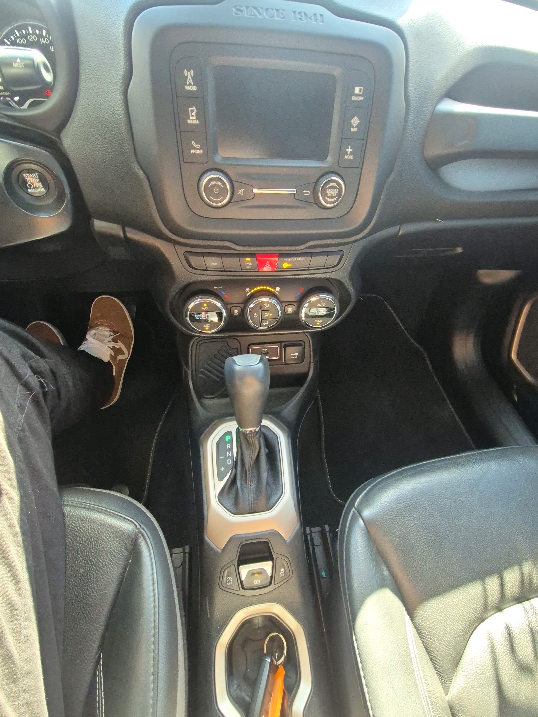 RENEGADE 1.8 16V FLEX LIMITED 4P AUTOMÁTICO14