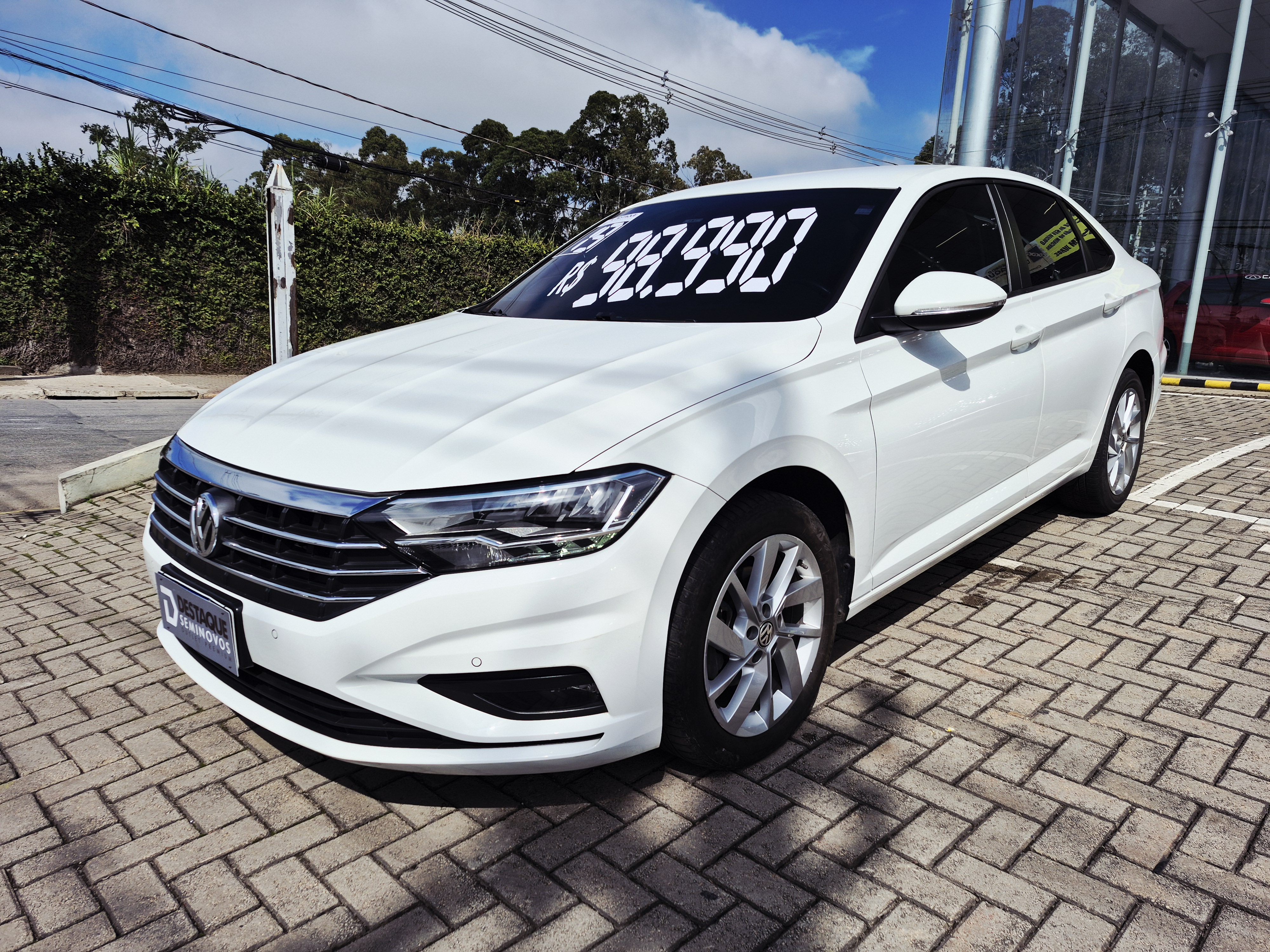 Foto ilustrativa do carro