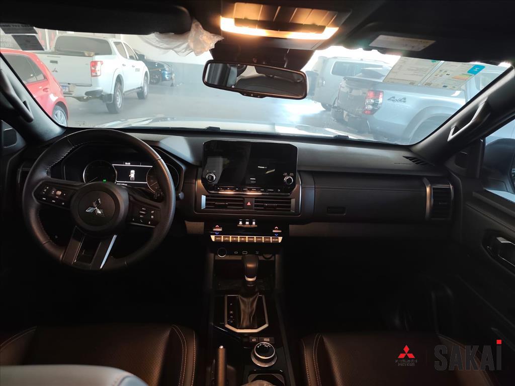 Mitsubishi-TRITON-2.4 BITURBO DIESEL CD KATANA 4X4 AUTOMÁTICO