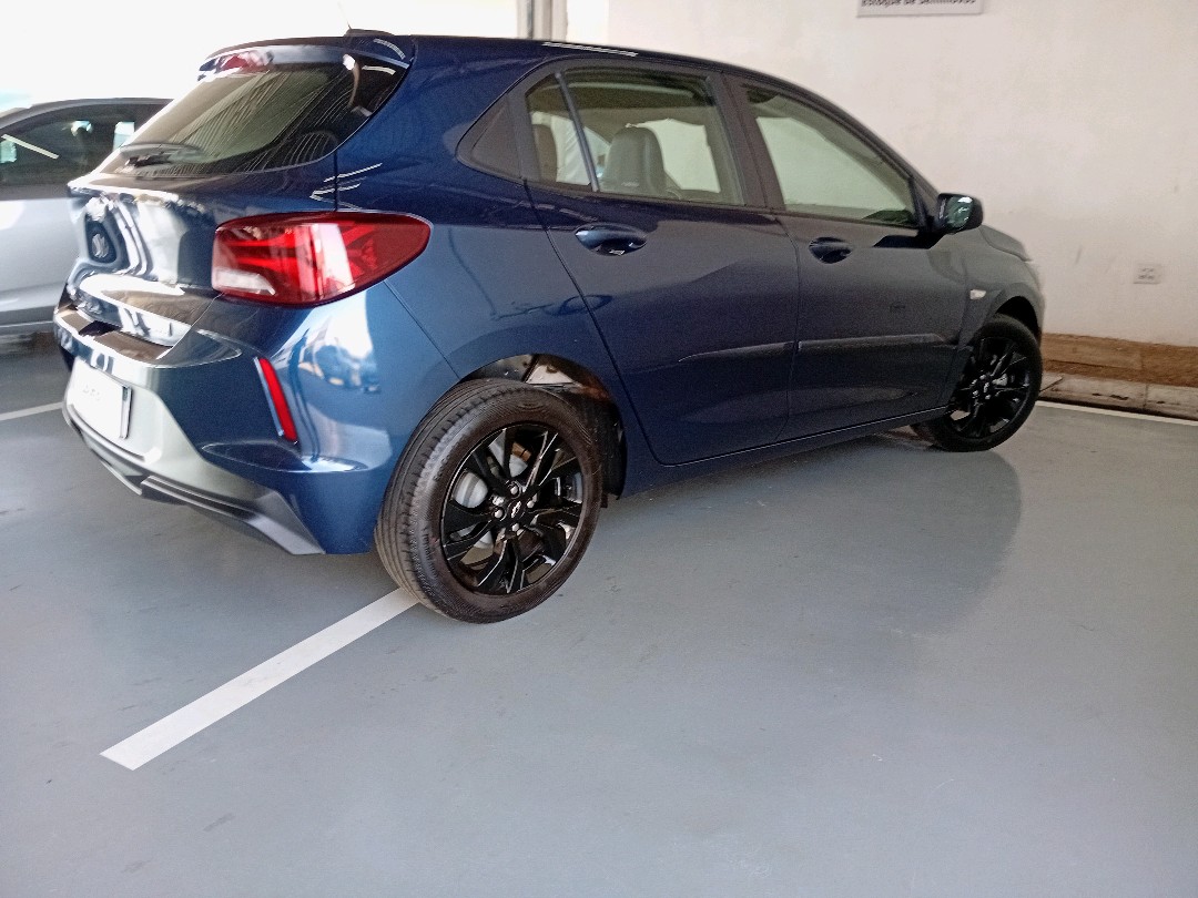 Chevrolet Onix 1.0 Flex 100 Anos Manual - foto 7