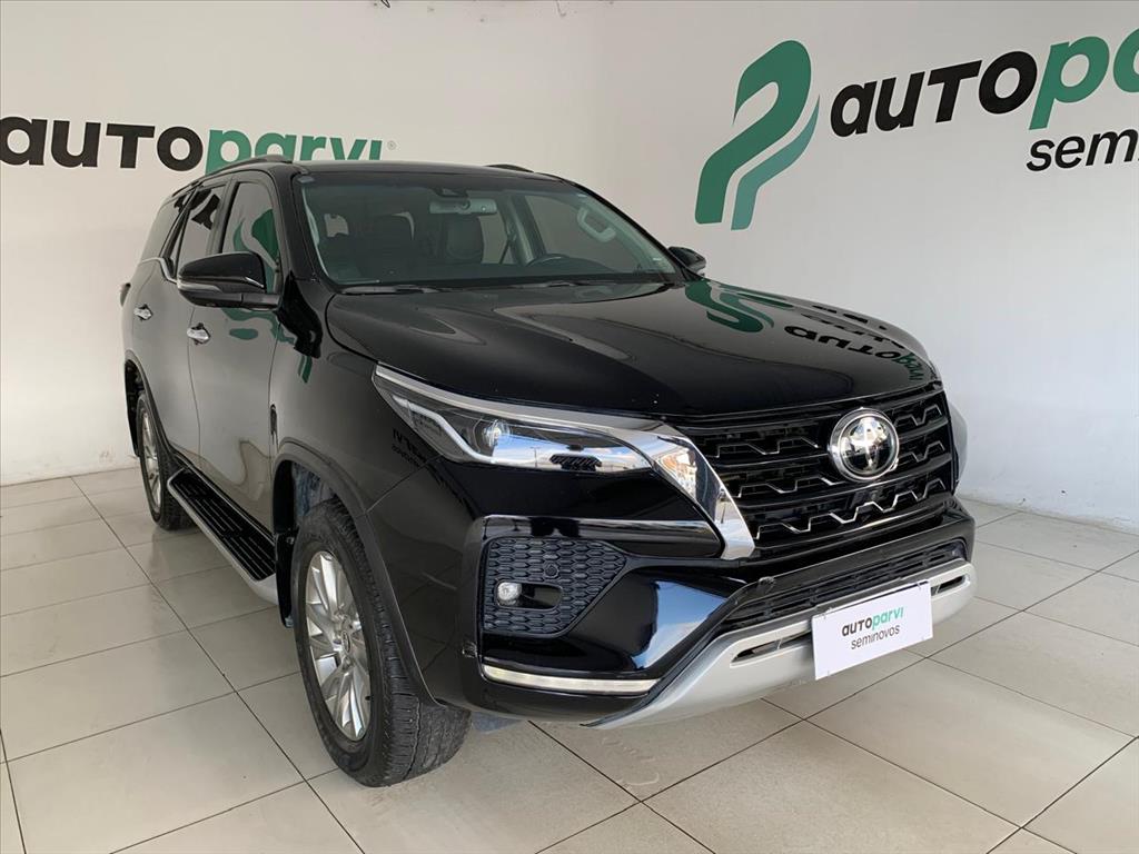 2.8 D-4D TURBO DIESEL SRX 7L 4X4 AUTOMÁTICO