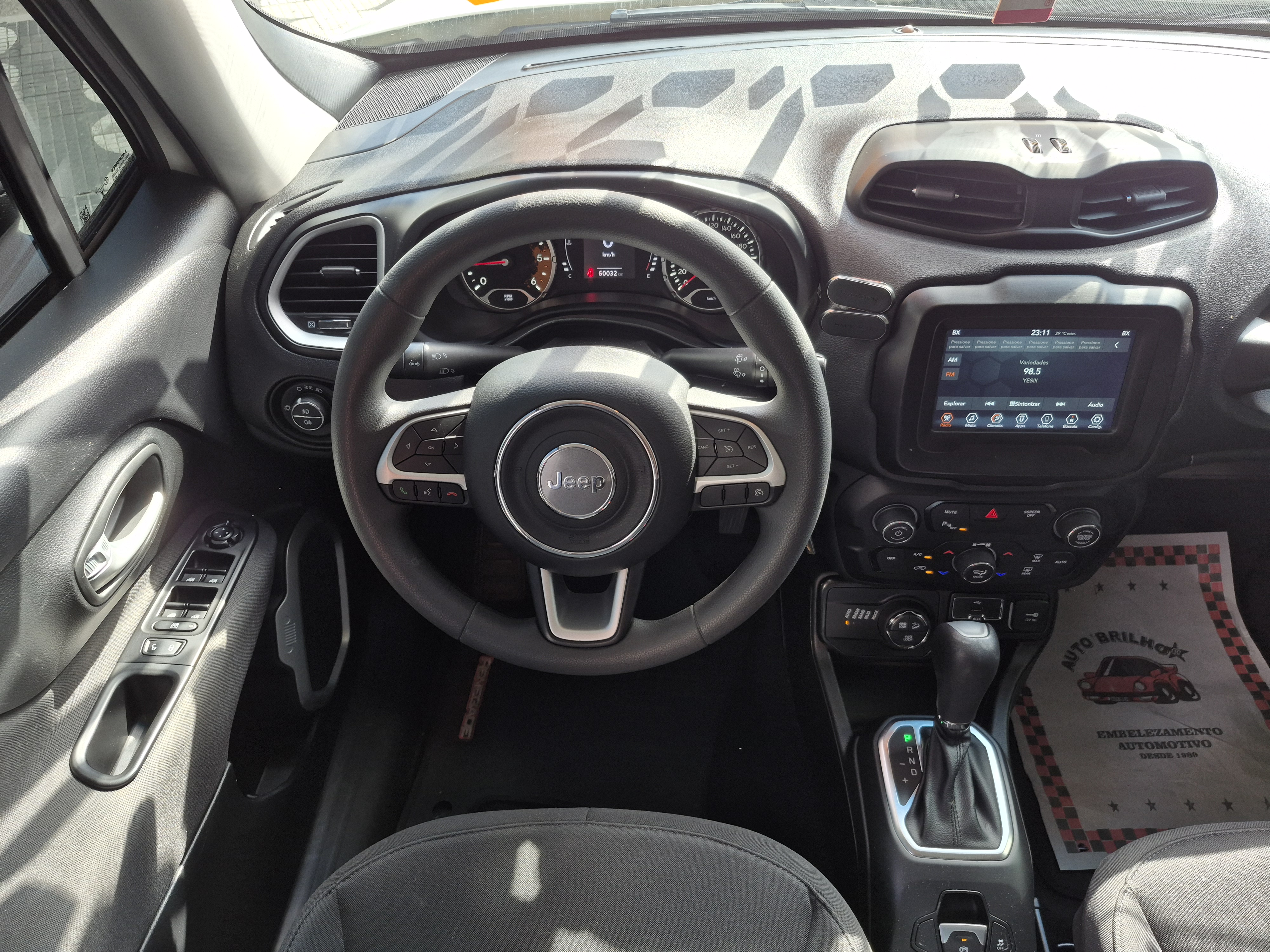 Foto ilustrativa do carro