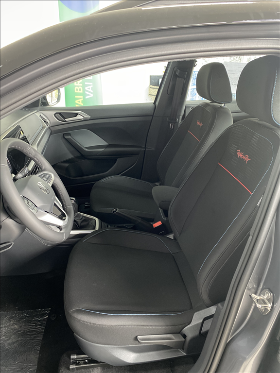 T-CROSS 1.0 200 TSI TOTAL FLEX AUTOMÁTICO4