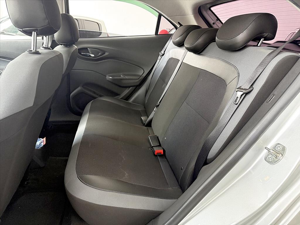 Chevrolet Onix - 1.4 MPFI ACTIV 8V FLEX 4P AUTOMÁTICO