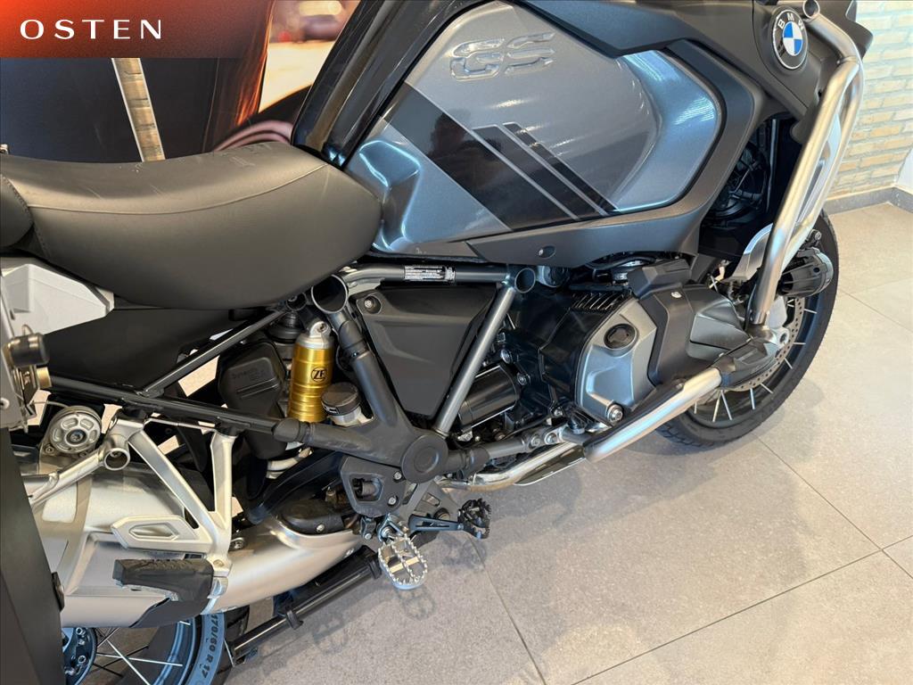 BMW Motorrad-R-1250 GS ADVENTURE PREMIUM TRIPLE BLACK