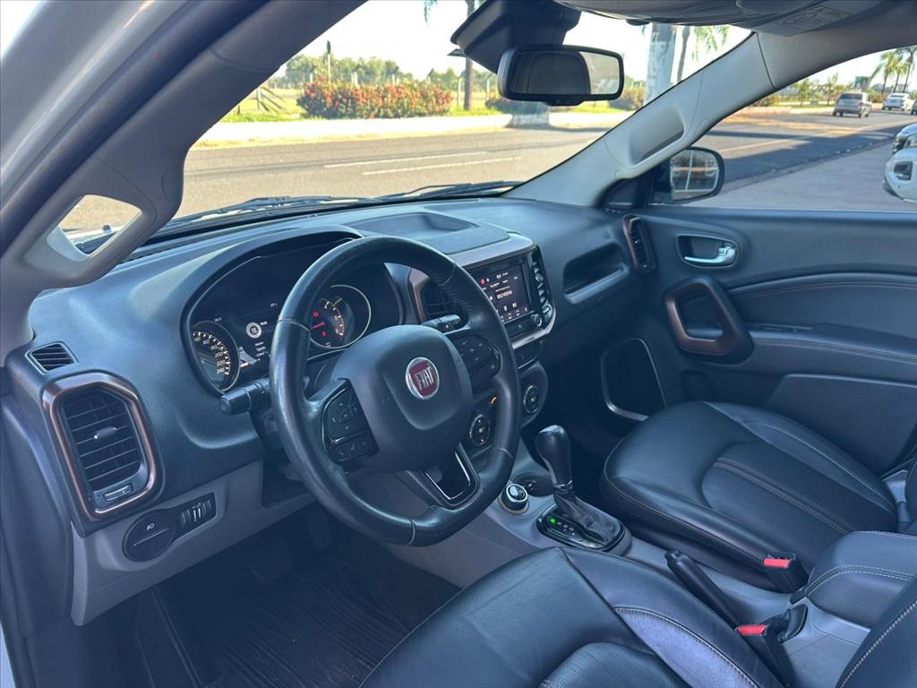 TORO 2.0 16V TURBO DIESEL VOLCANO 4WD AT99