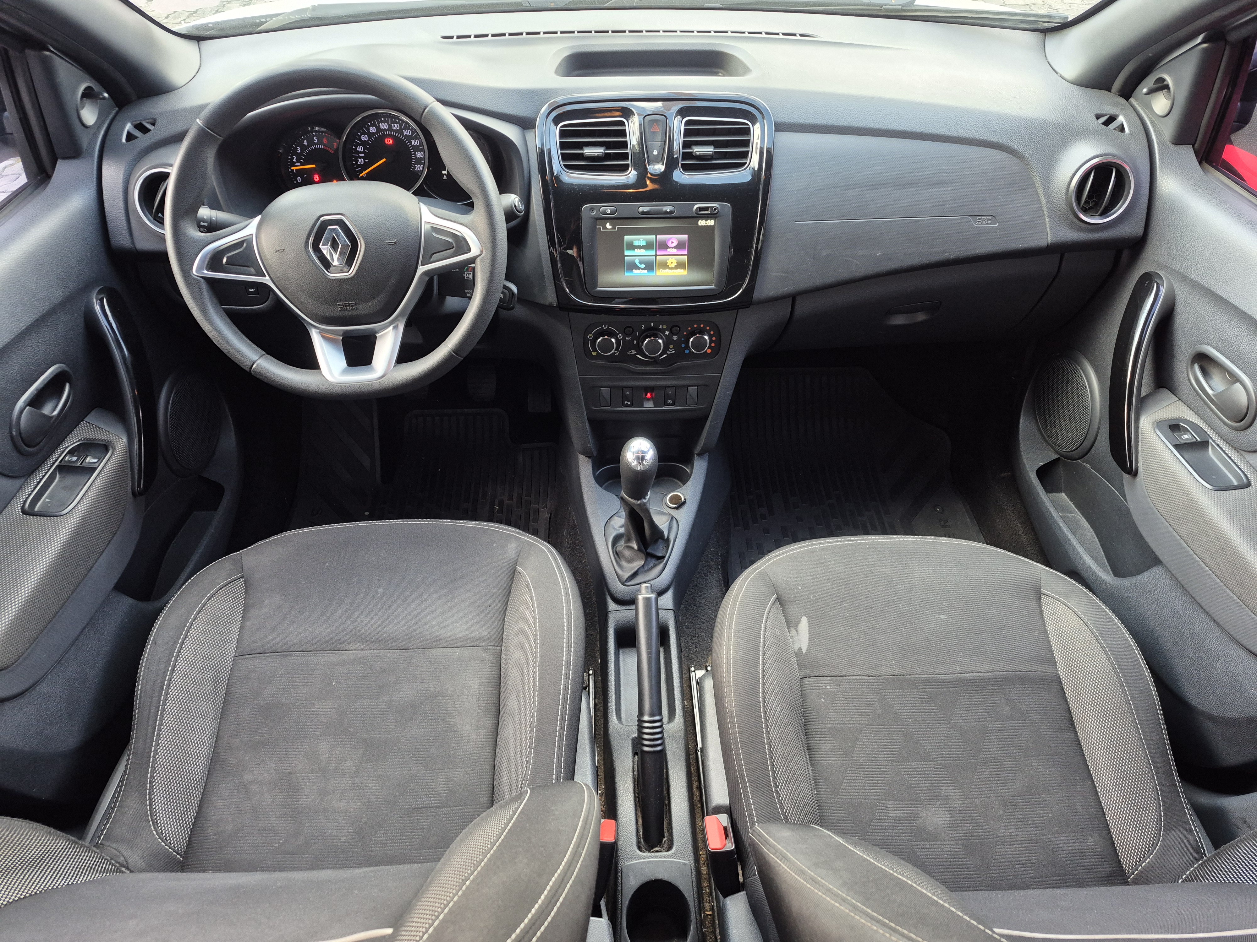 RENAULT SANDERO