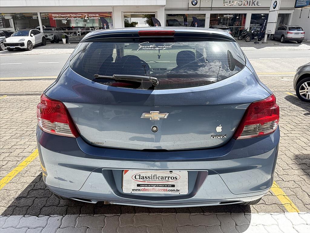 Chevrolet Onix - 1.0 MPFI LS 8V FLEX 4P MANUAL