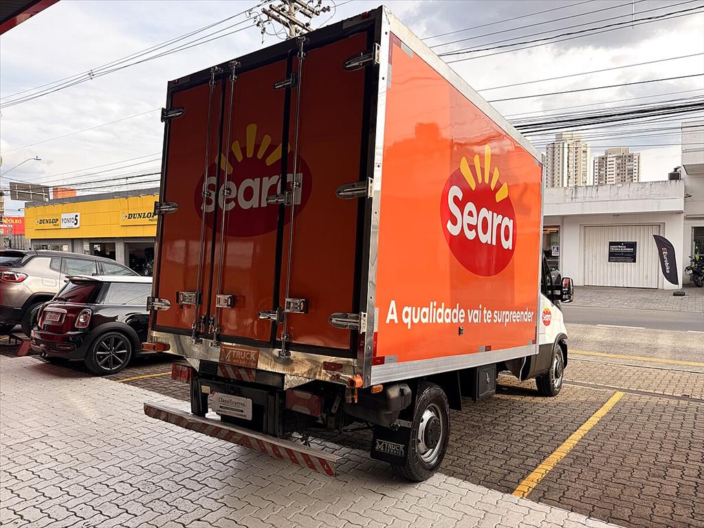 Iveco Daily - 3.0 TURBO DIESEL 35-150 CHASSI CS MANUAL