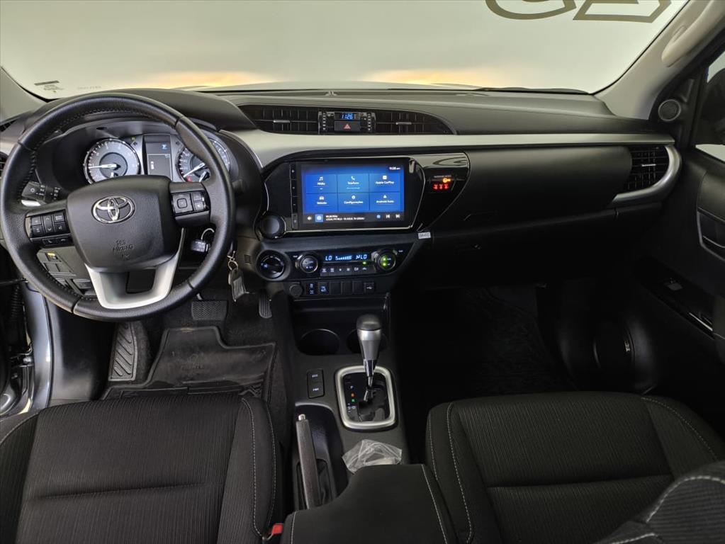 HILUX 2.8 D-4D TURBO DIESEL CD SR 4X4 AUTOMÁTICO5