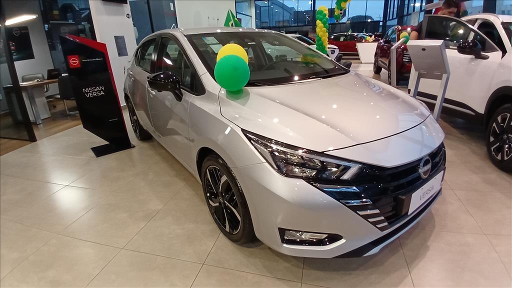 VERSA 1.6 16V FLEX EXCLUSIVE XTRONIC3