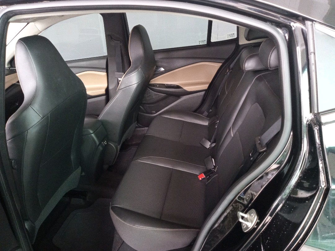ONIX PLUS 1.0 TURBO FLEX PREMIER AUTOMÁTICO10