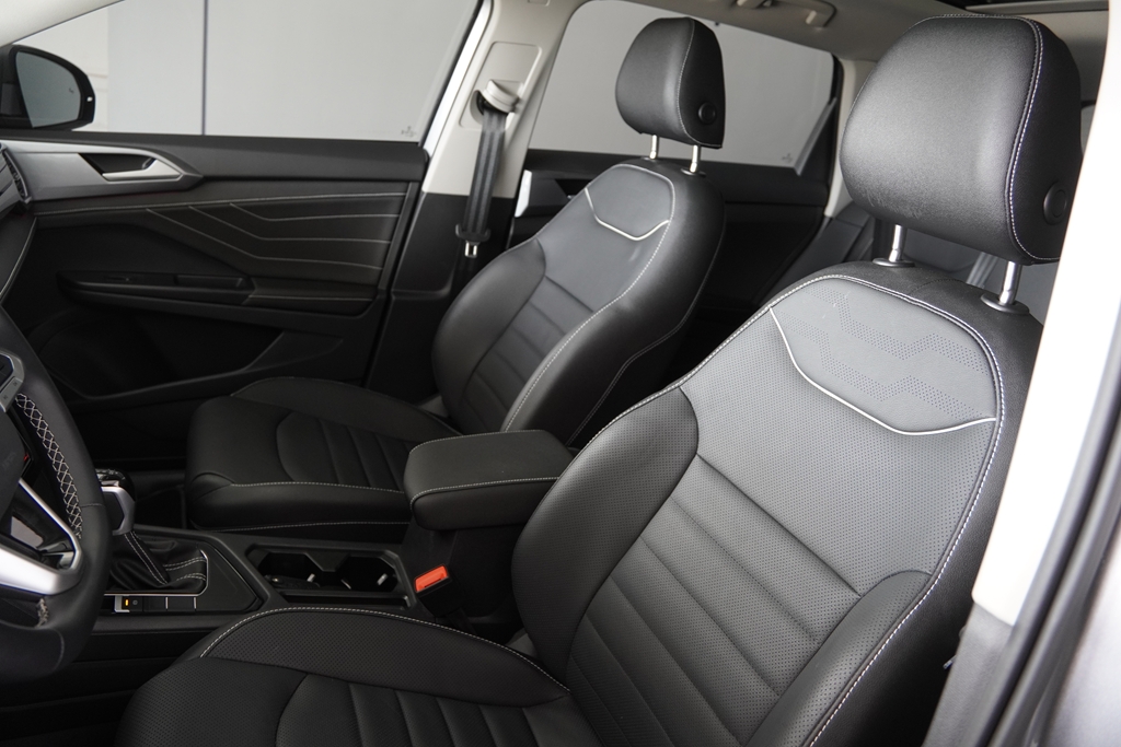 TAOS 1.4 250 TSI TOTAL FLEX HIGHLINE AUTOMÁTICO8