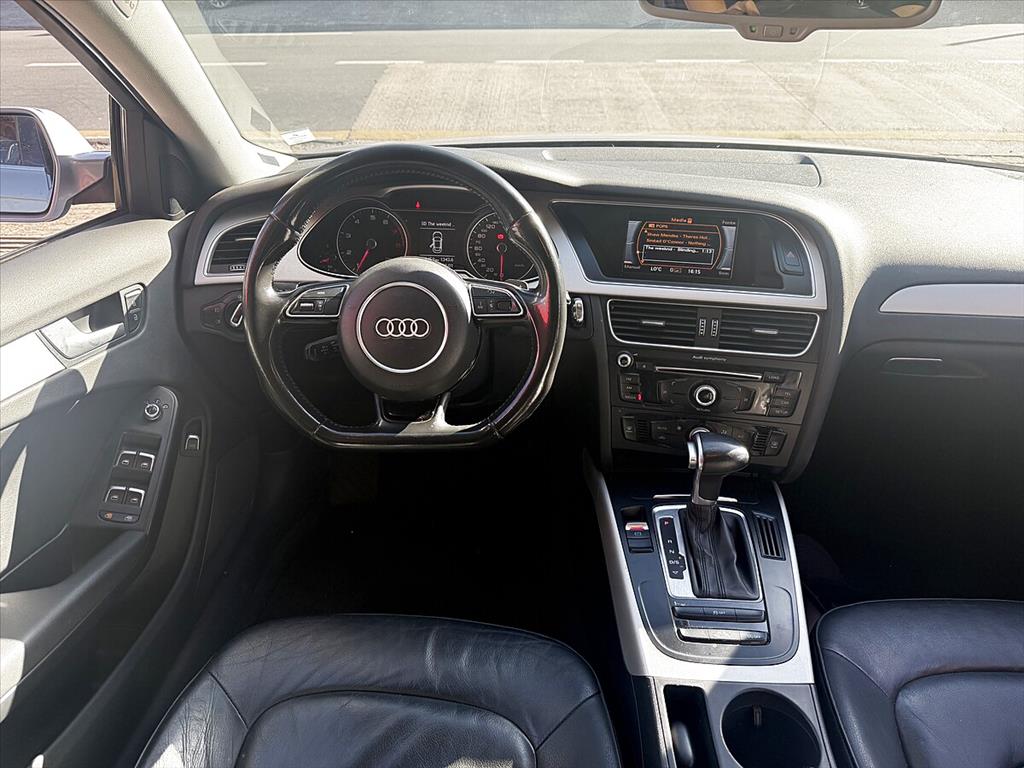 Audi A4 - 1.8 TFSI AMBIENTE GASOLINA 4P MULTITRONIC
