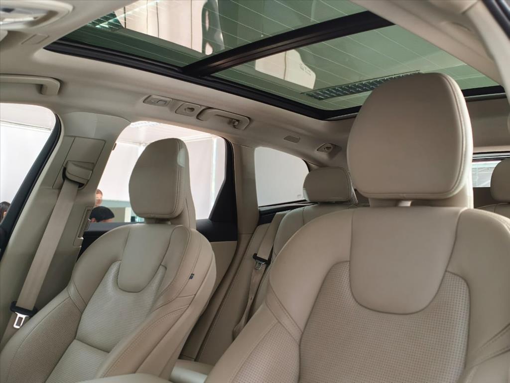 XC60 2.0 T8 RECHARGE ULTIMATE AWD GEARTRONIC8