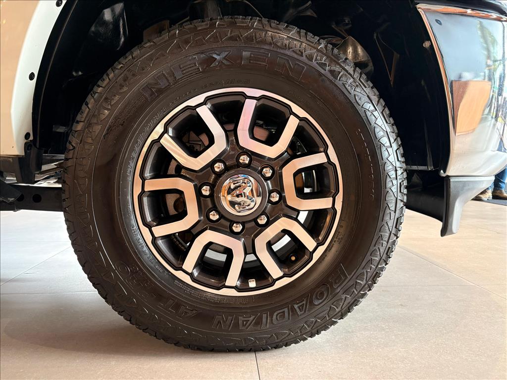 3500 6.7 I6 TURBO DIESEL LIMITED LONGHORN CD 4X4  AUTOMÁTICO15