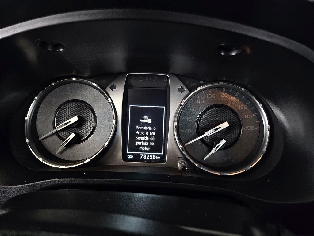 HILUX 2.8 D-4D TURBO DIESEL CD SRX 4X4 AUTOMÁTICO6