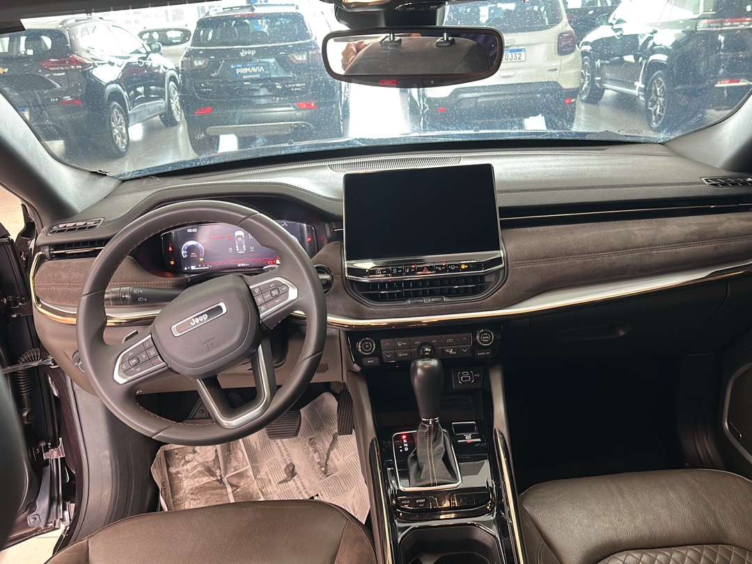 COMMANDER 1.3 T270 TURBO FLEX OVERLAND AT611