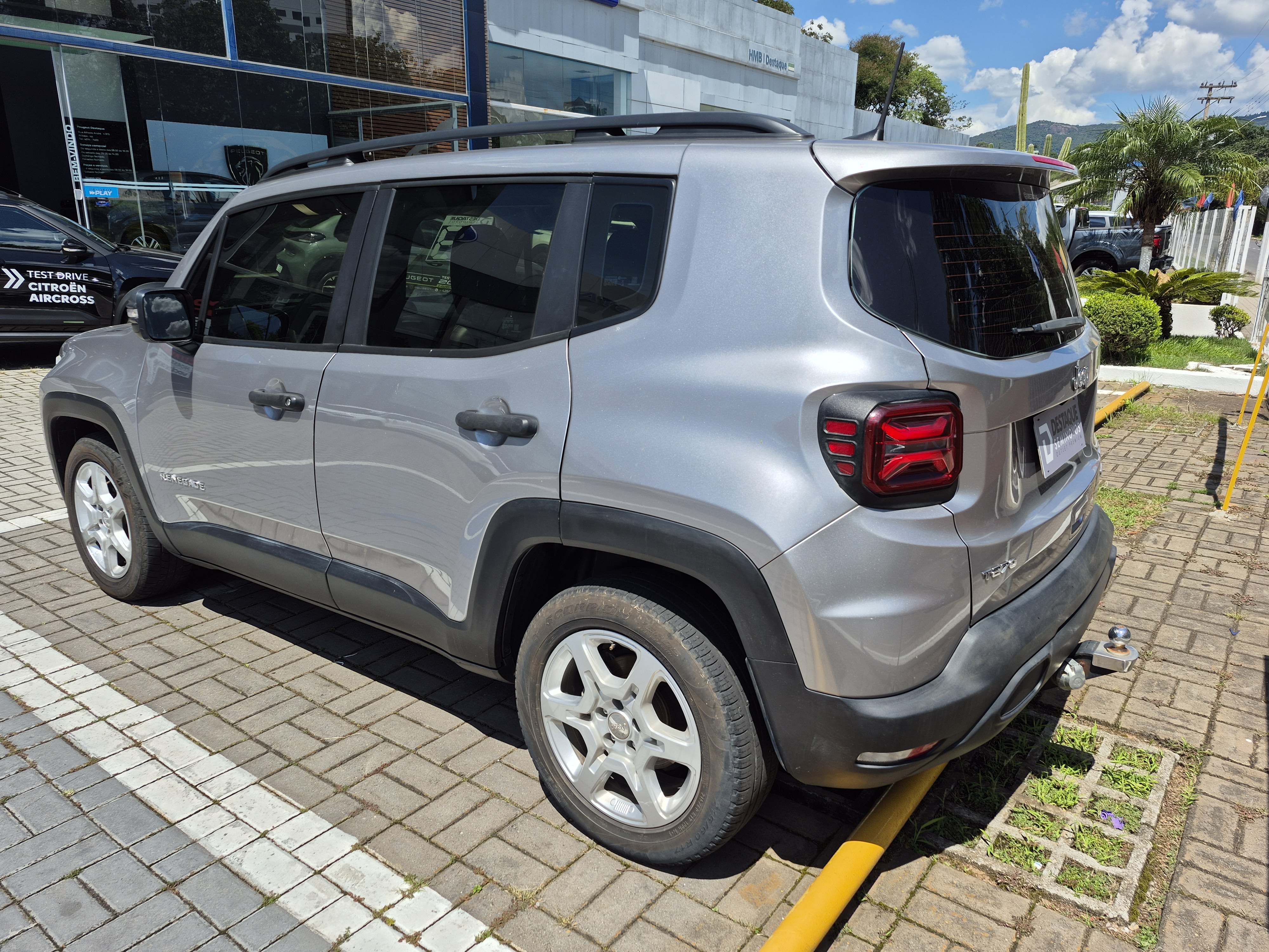 Foto ilustrativa do carro