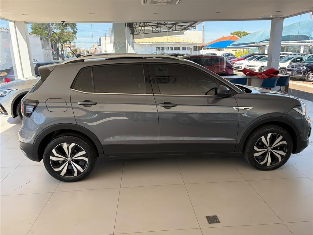 T-CROSS 1.4 250 TSI TOTAL FLEX HIGHLINE AUTOMÁTICO3