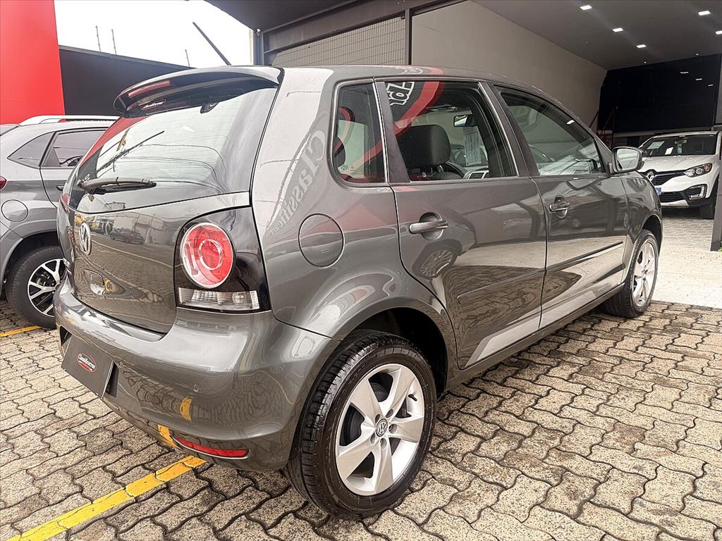 Volkswagen Polo - 1.6 MI SPORTLINE 8V FLEX 4P MANUAL