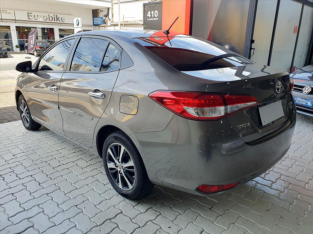 Toyota Yaris - 1.5 16V FLEX SEDAN XLS MULTIDRIVE