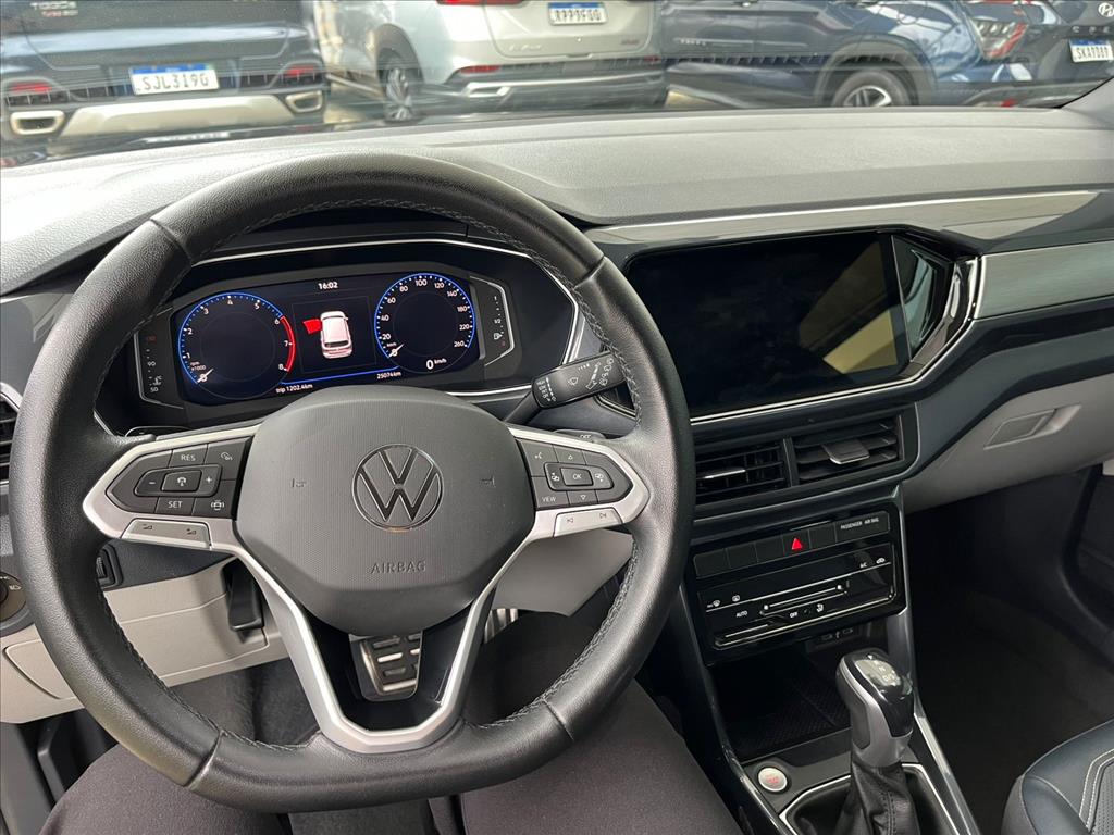 T-CROSS 1.4 250 TSI TOTAL FLEX HIGHLINE AUTOMÁTICO T-CROSS 1.4 250 TSI TOTAL FLEX HIGHLINE AUTOMÁTICO