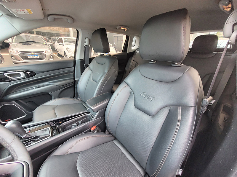 COMPASS 1.3 T270 TURBO FLEX LIMITED AT68