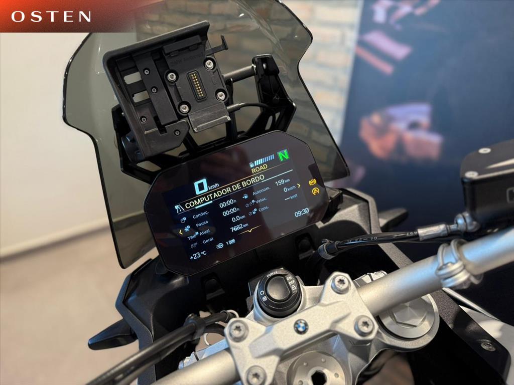 BMW Motorrad-F-900 GS TROPHY