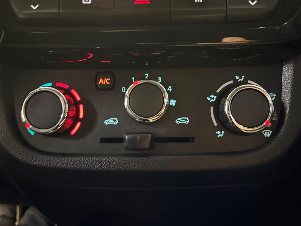 KWID 1.0 12V SCE FLEX OUTSIDER MANUAL14