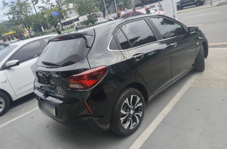 GM - Chevrolet-ONIX-1.0 TURBO FLEX PREMIER AUTOMÁTICO