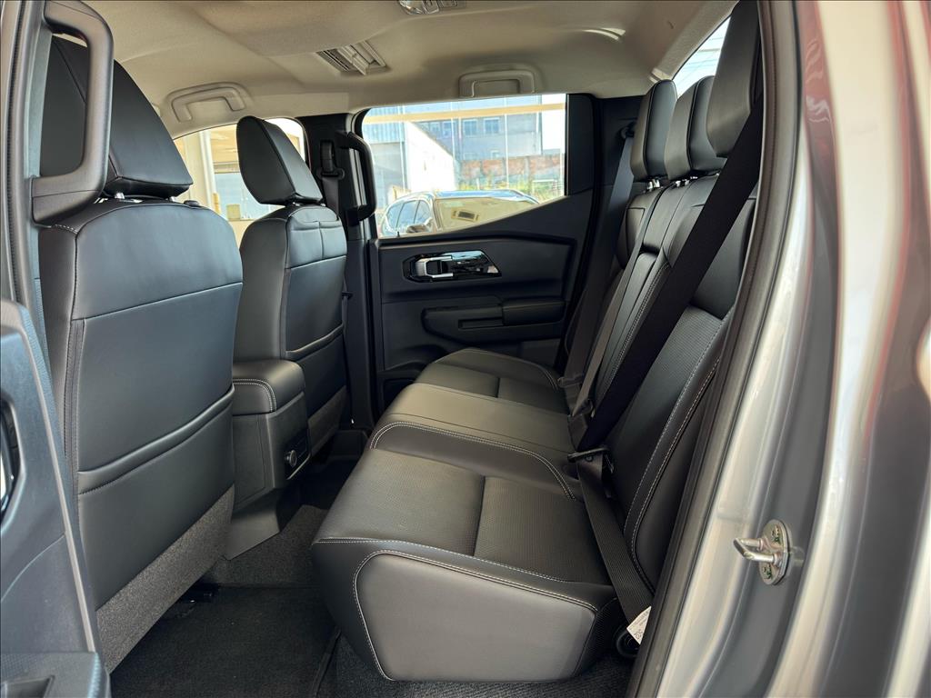 Mitsubishi-TRITON-2.4 BITURBO DIESEL CD HPE-S 4X4 AUTOMÁTICO