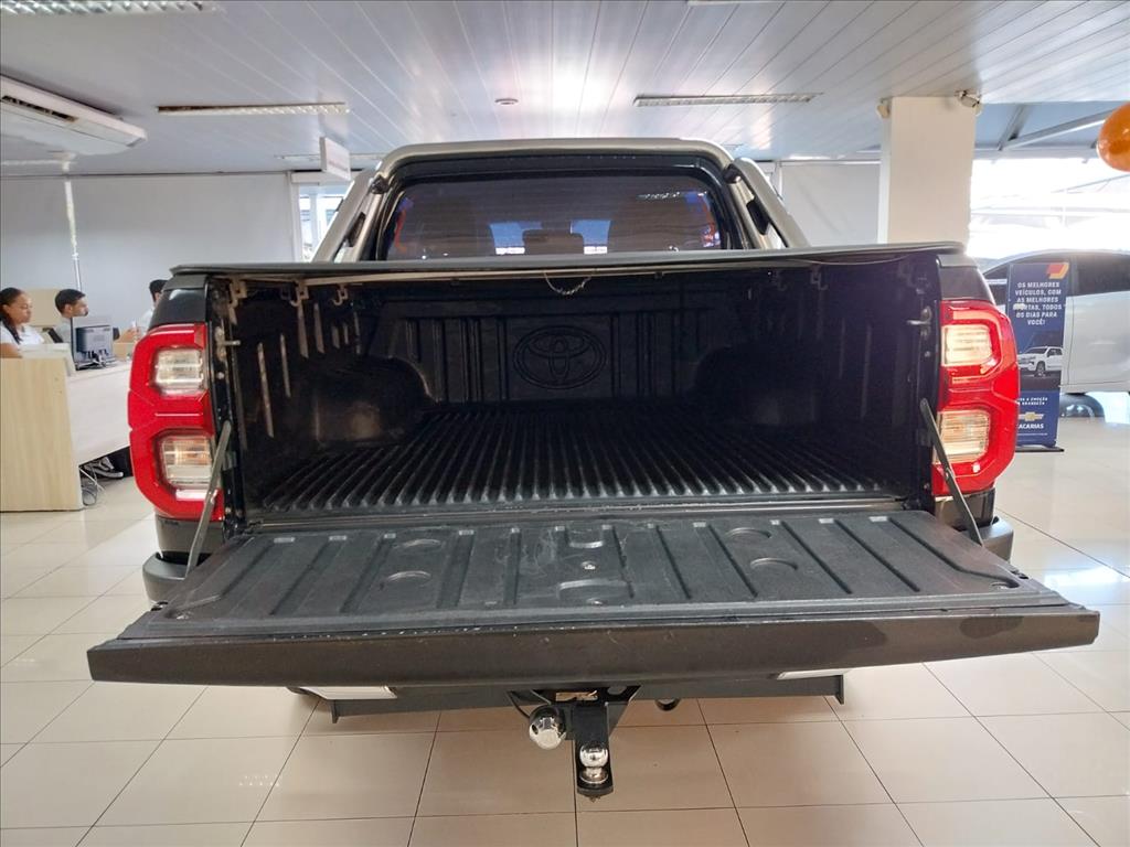 HILUX 2.8 D-4D TURBO DIESEL CD SRX 4X4 AUTOMÁTICO