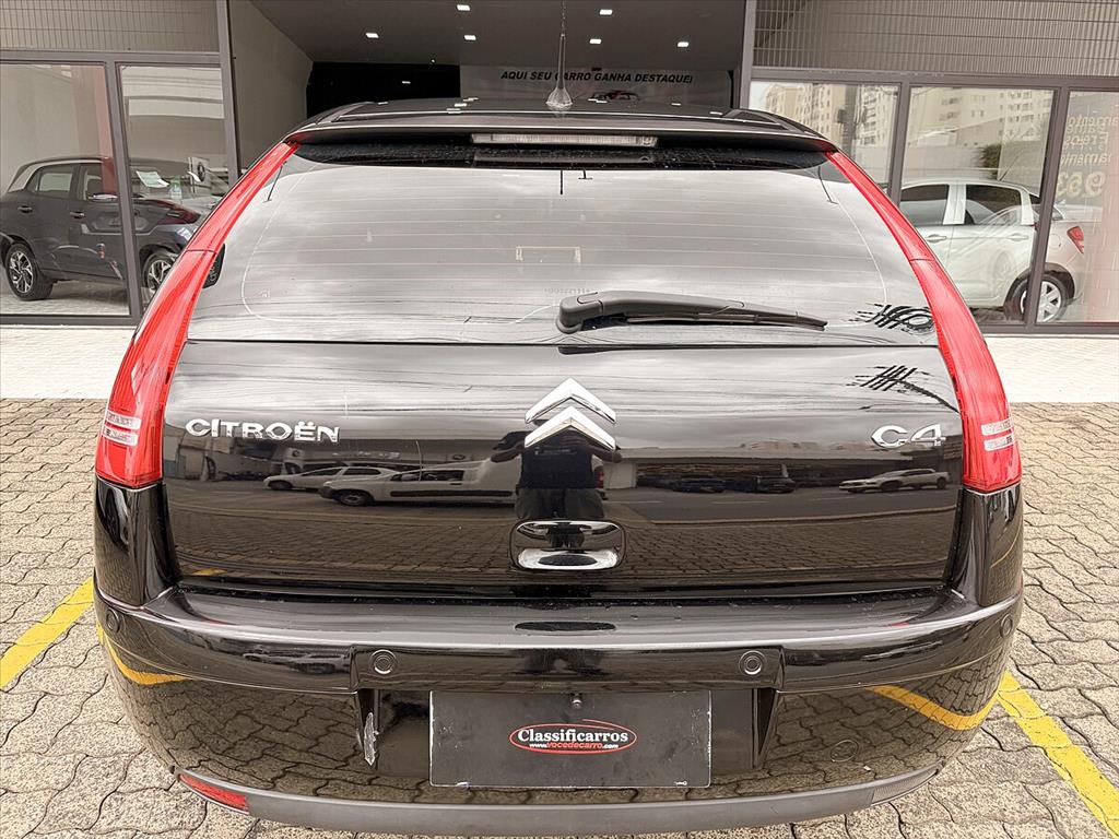 Citroën C4 - 2.0 EXCLUSIVE 16V FLEX 4P MANUAL
