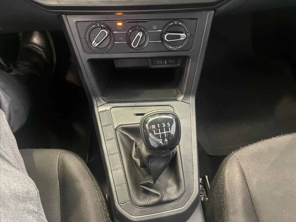 POLO 1.0 MPI TRACK MANUAL9